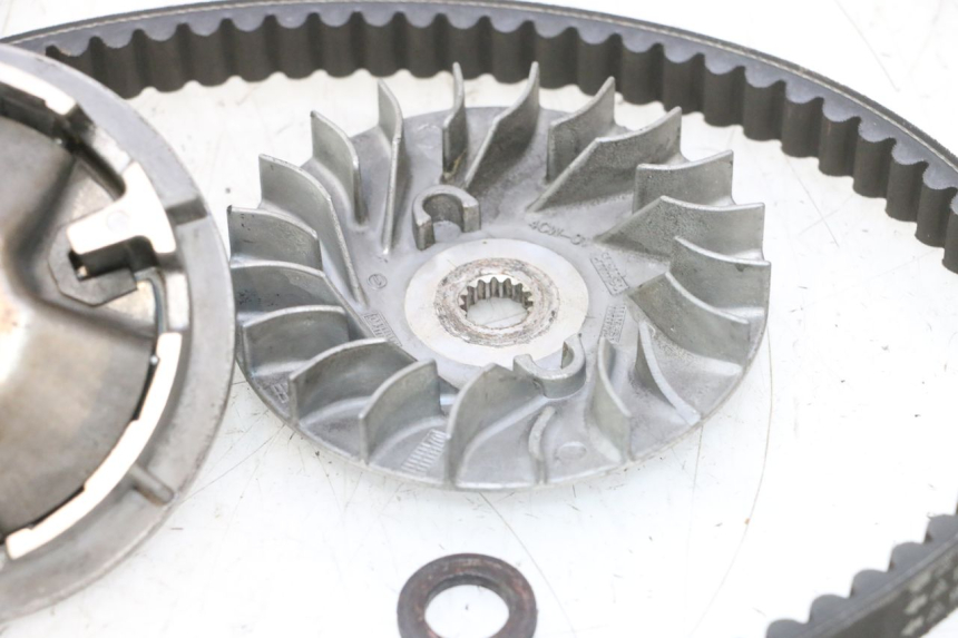 photo de VARIATEUR YAMAHA YP MAJESTY 125 (2007 - 2010) - Zoom état d’usage