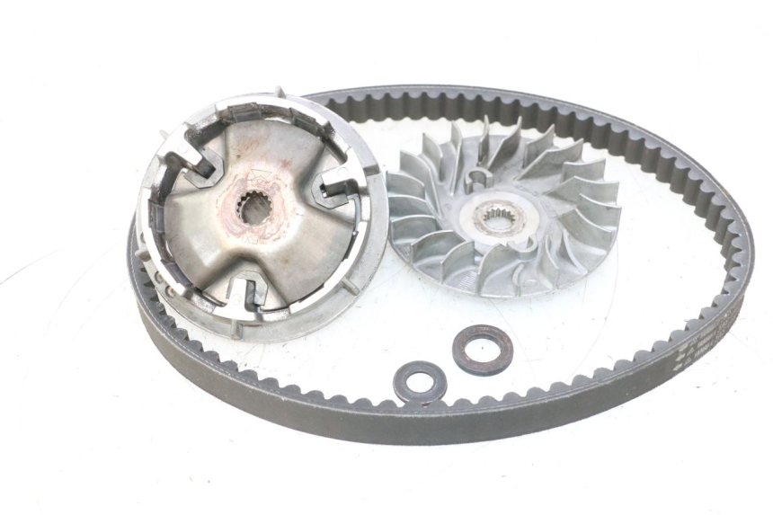 photo de VARIATEUR YAMAHA YP MAJESTY 125 (2007 - 2010) - Gros plan technique