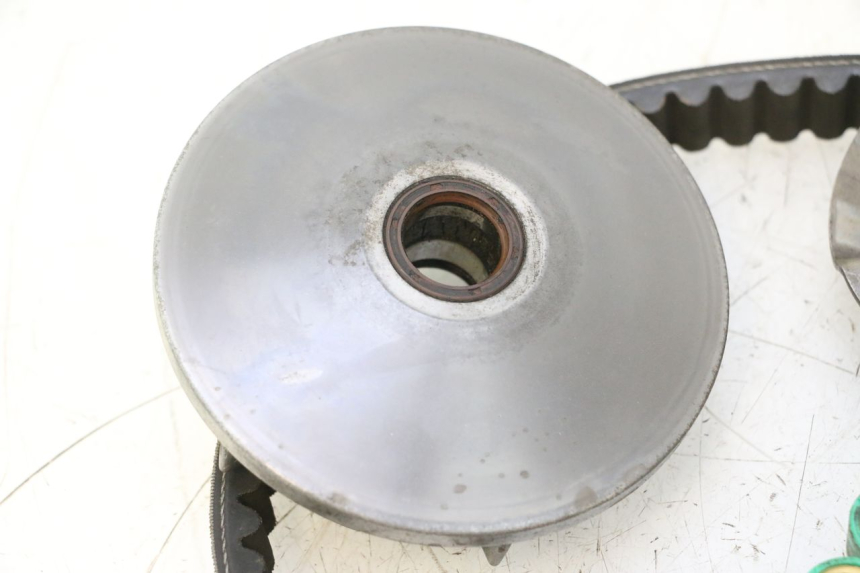 photo de VARIATEUR YAMAHA YP MAJESTY 125 (2007 - 2010) - État de surface