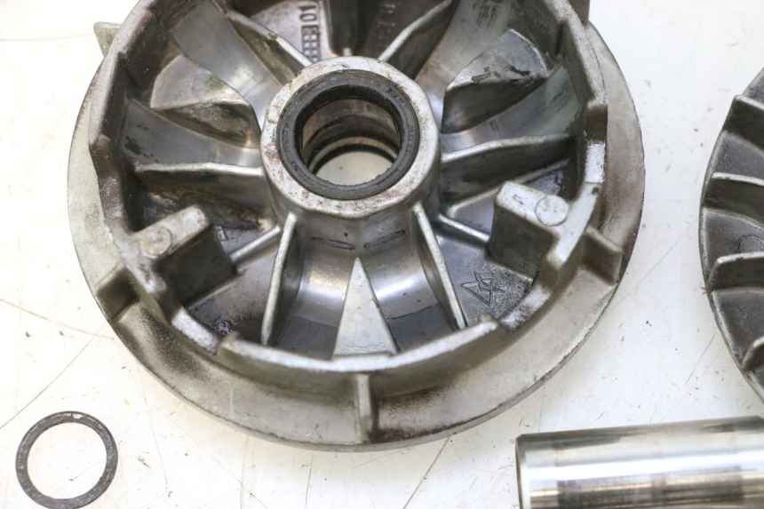 photo de VARIATEUR YAMAHA YP MAJESTY 125 (2002 - 2006) - Inspection visuelle