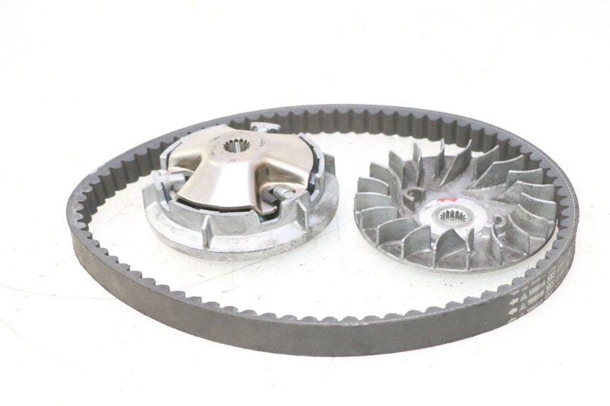photo de VARIATEUR YAMAHA YP MAJESTY 125 (1998 - 2001) - Détail de la pièce