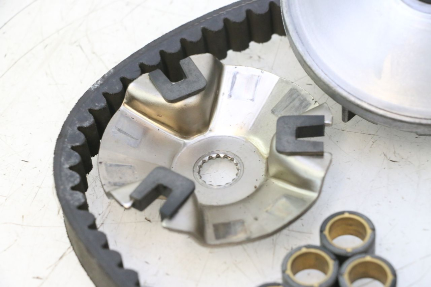 photo de VARIATEUR YAMAHA YP MAJESTY 125 (1998 - 2001) - Points de fixation