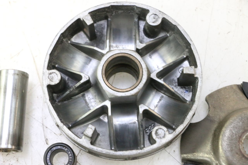 photo de VARIATEUR PIAGGIO ZIP IGET 4T 50 (2021 - 2023) - Zoom composants