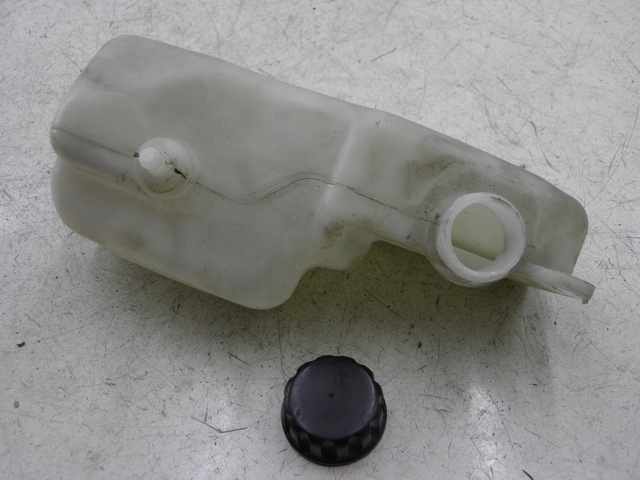 photo de VASE EXPANSION KAWASAKI ZZR 600 (1995 - 2004)