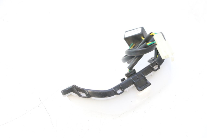 photo de VEILLEUSE PEUGEOT KISBEE 4T 50 (2023 - 2026) - Autre angle de vue