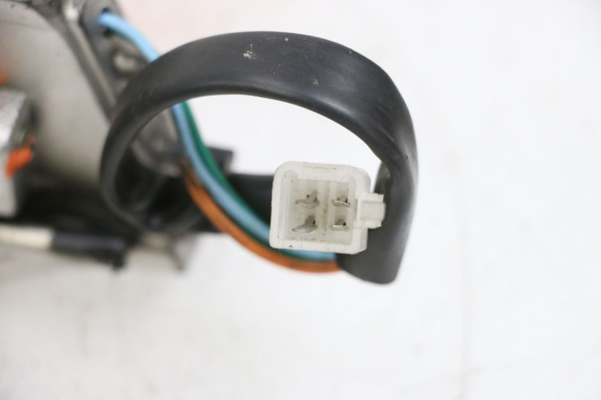 photo de VEILLEUSE EFUN PUSA 1 - Points de fixation