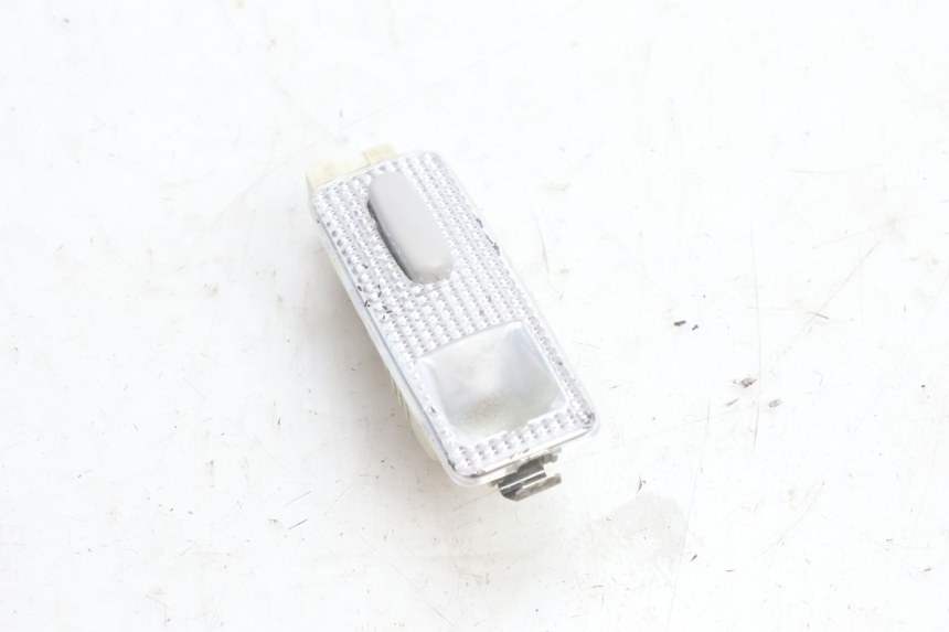 photo de VEILLEUSE PEUGEOT SATELIS 125 (2013 - 2018) - Gros plan technique