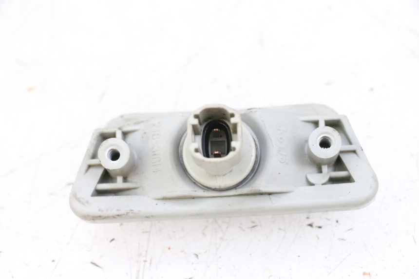 photo de VEILLEUSE YAMAHA TDM ABS 900 (2002 - 2014) - Zoom état d’usage