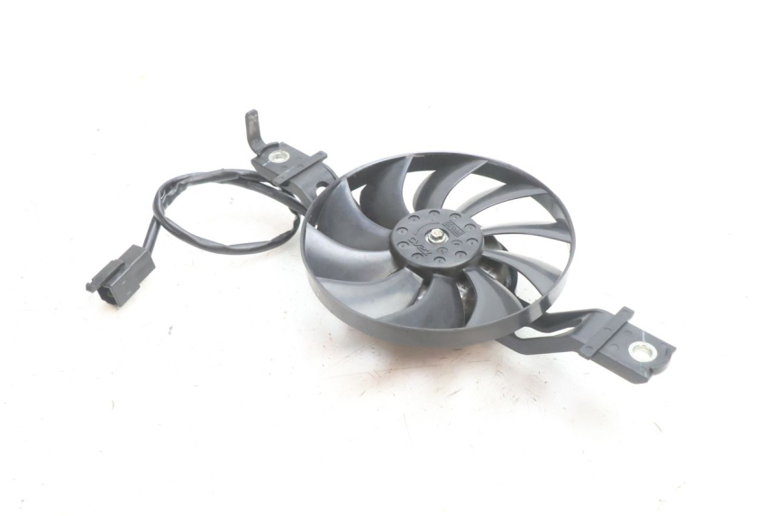 photo de VENTILATEUR SUZUKI BURGMAN 125 (2007 - 2014) - Autre angle de vue