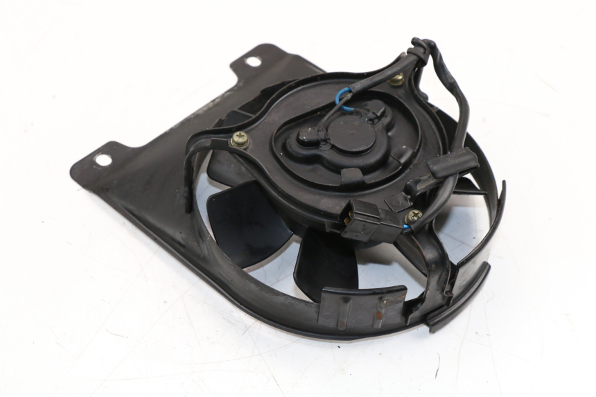 photo de VENTILATEUR YAMAHA FZX FAZER 750 (1987 - 1998) - Angle alternatif