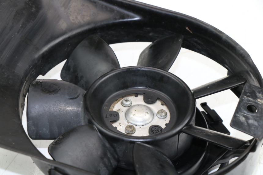 photo de VENTILATEUR YAMAHA FZX FAZER 750 (1987 - 1998) - Marquages et références