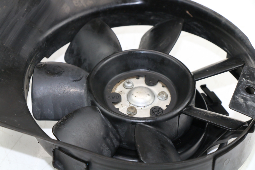 photo de VENTILATEUR YAMAHA FZX FAZER 750 (1987 - 1998) - Aperçu profil