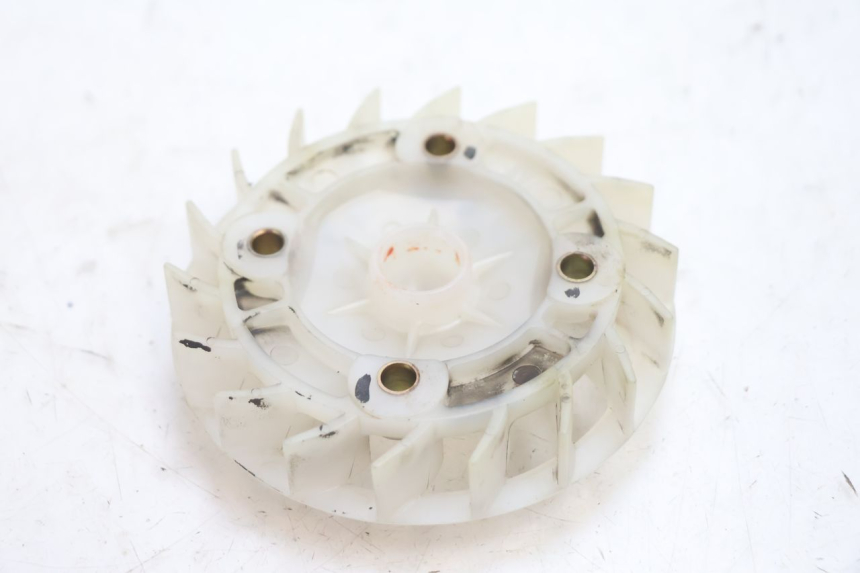 photo de VENTILATEUR SYM MIO 50 (2005 - 2010) - Zoom état d’usage