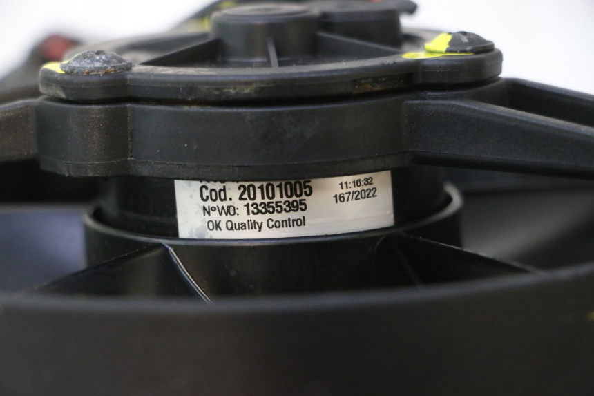 photo de VENTILATEUR PIAGGIO MP3 HPE 530 (2022 - 2026) - Zoom état d’usage