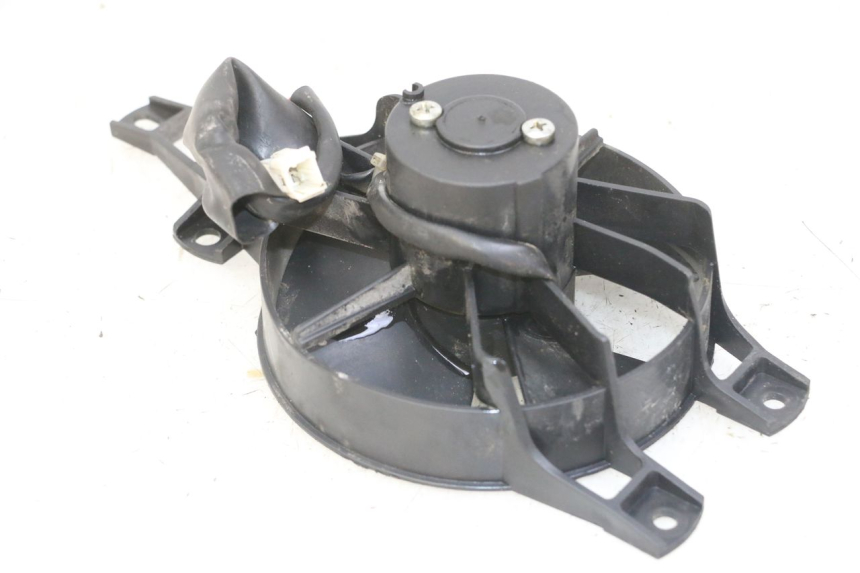 photo de VENTILATEUR PIAGGIO MP3 LT 300 (2010 - 2016) - Gros plan technique