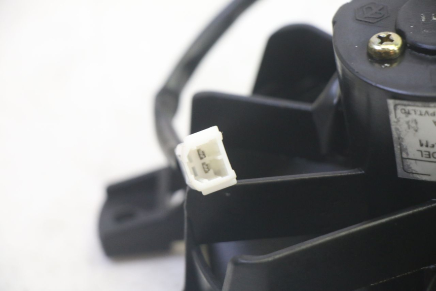 photo de VENTILATEUR PIAGGIO MP3 RL 250 (2007 - 2010) - Gros plan technique