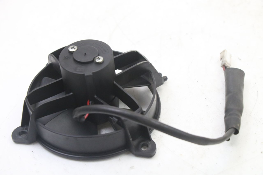 photo de VENTILATEUR PIAGGIO VESPA GRANTURISMO 125 (2003 - 2007)