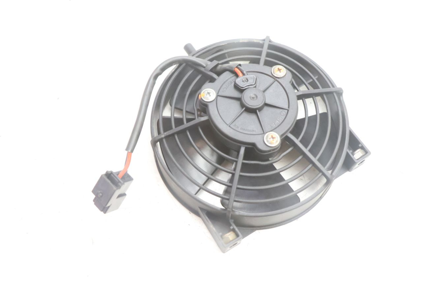 photo de VENTILATEUR APRILIA SCARABEO GT 125 (1999 - 2007) - Autre angle de vue