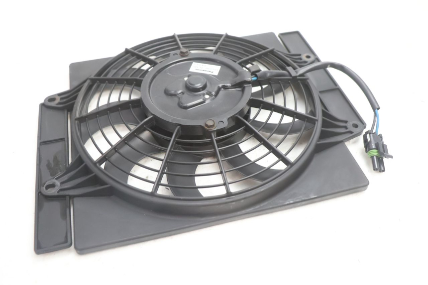 photo de VENTILATEUR CAN-AM SPYDER RS 1000 (2008 - 2012) - Autre angle de vue