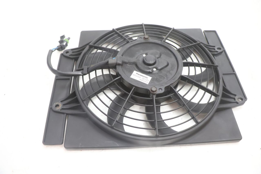 photo de VENTILATEUR CAN-AM SPYDER RS 1000 (2008 - 2012) - Gros plan technique