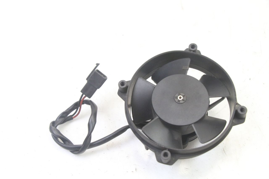 photo de VENTILATEUR SUZUKI UH BURGMAN 125 (2002 - 2006)