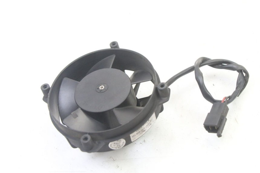 photo de VENTILATEUR SUZUKI UH BURGMAN 125 (2002 - 2006)