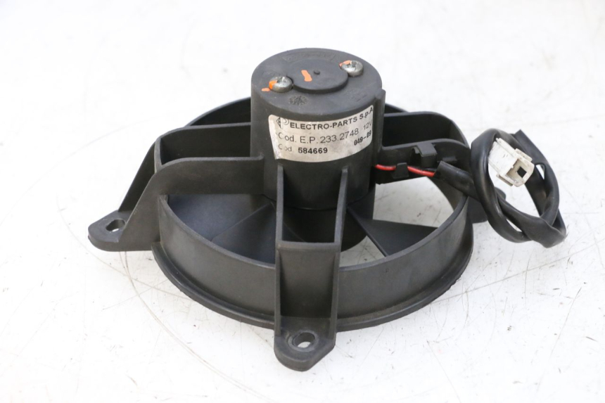 photo de VENTILATEUR PIAGGIO VESPA GTS SUPER IE 125 (2009 - 2016) - Détail de la pièce