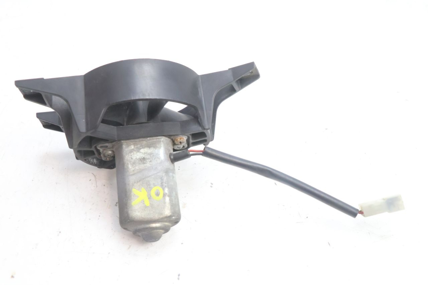photo de VENTILATEUR PIAGGIO X9 AMALFI 180 (2000 - 2003) - Autre angle de vue