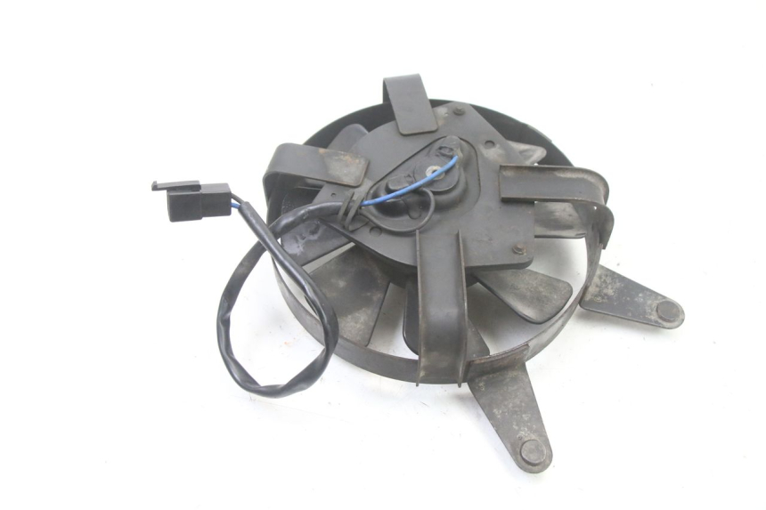 photo de VENTILATEUR YAMAHA FZS FAZER 600 (2001 - 2003)