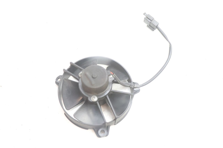 photo de VENTILATEUR YAMAHA YP MAJESTY 125 (2002 - 2006) - Autre angle de vue