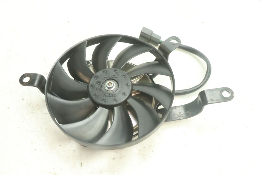 photo de VENTILATEUR YAMAHA YZF R6 600 (2008 - 2009) - Détail de la pièce