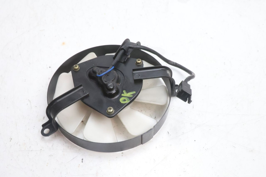 photo de VENTILATEUR KAWASAKI ZZR 600 (1995 - 2004) - Zoom état d’usage