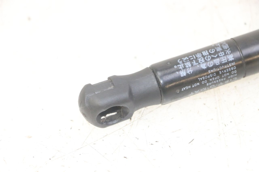 photo de VERIN COFFRE HONDA FORZA ABS 300 (2013 - 2019)