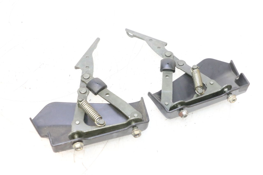 photo de VERIN COFFRE PIAGGIO MP3 RL 250 (2006 - 2010) - Autre angle de vue