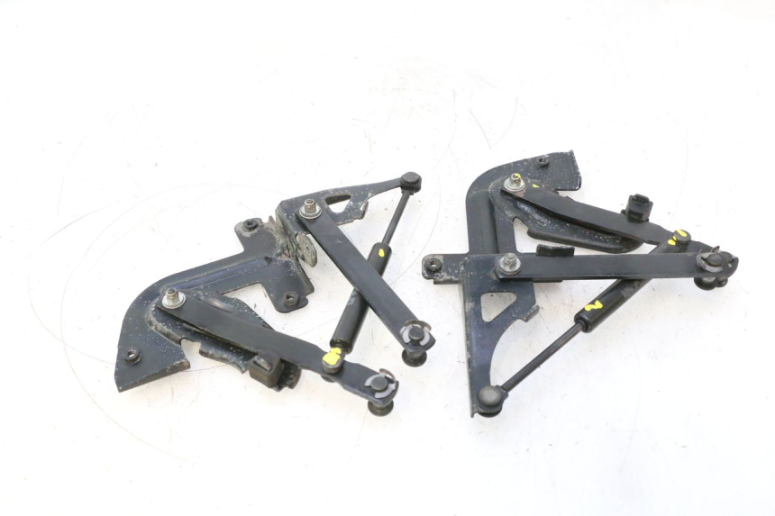 photo de VERIN COFFRE PEUGEOT SATELIS 125 (2013 - 2018) - Vue principale