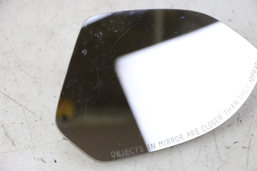 photo de VERRE RETROVISEUR GAUCHE PIAGGIO X9 EVOLUTION 125 (2003 - 2007)