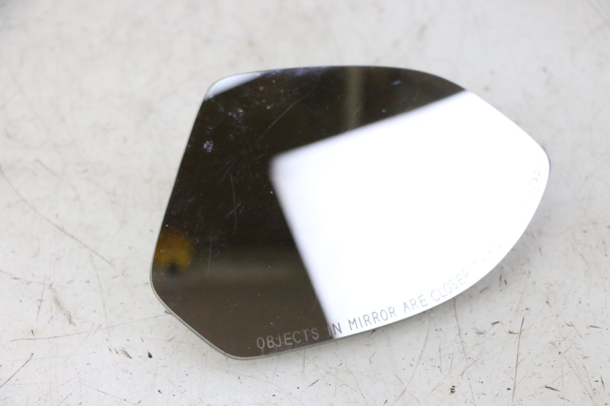 photo de VERRE RETROVISEUR GAUCHE PIAGGIO X9 EVOLUTION 125 (2003 - 2007)