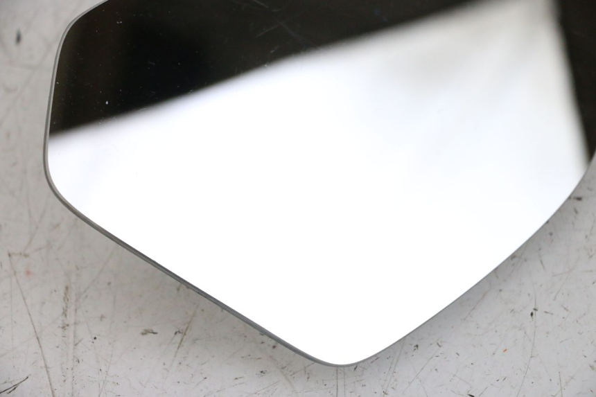 photo de VERRE RETROVISEUR GAUCHE PIAGGIO X9 EVOLUTION 125 (2003 - 2007) - Autre angle de vue