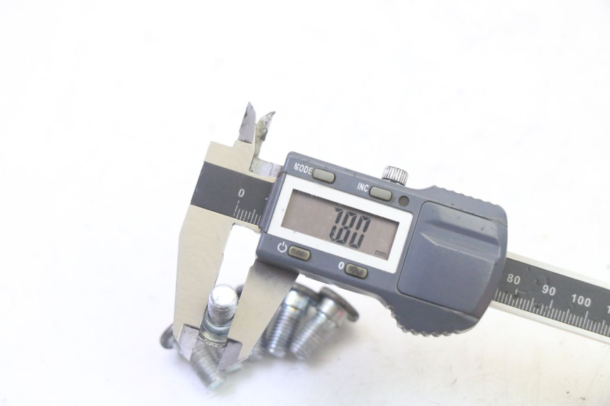 photo de VIS DISQUE DE FREIN HYOSUNG GV AQUILA 125 (2000 - 2004)