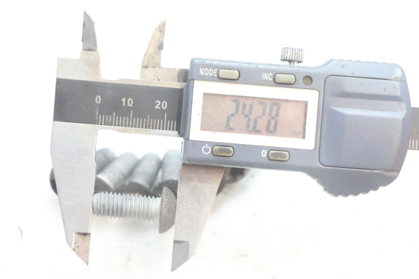 photo de VIS DISQUE DE FREIN BMW C1 125 (2000 - 2003) - Zoom état d’usage