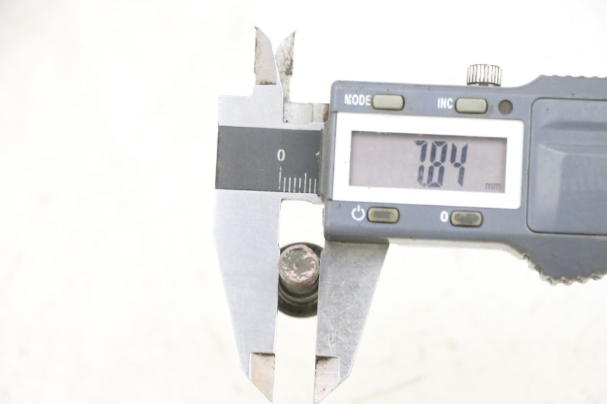 photo de VIS DISQUE DE FREIN KYMCO LIKE 125 (2009 - 2016) - Autre angle de vue