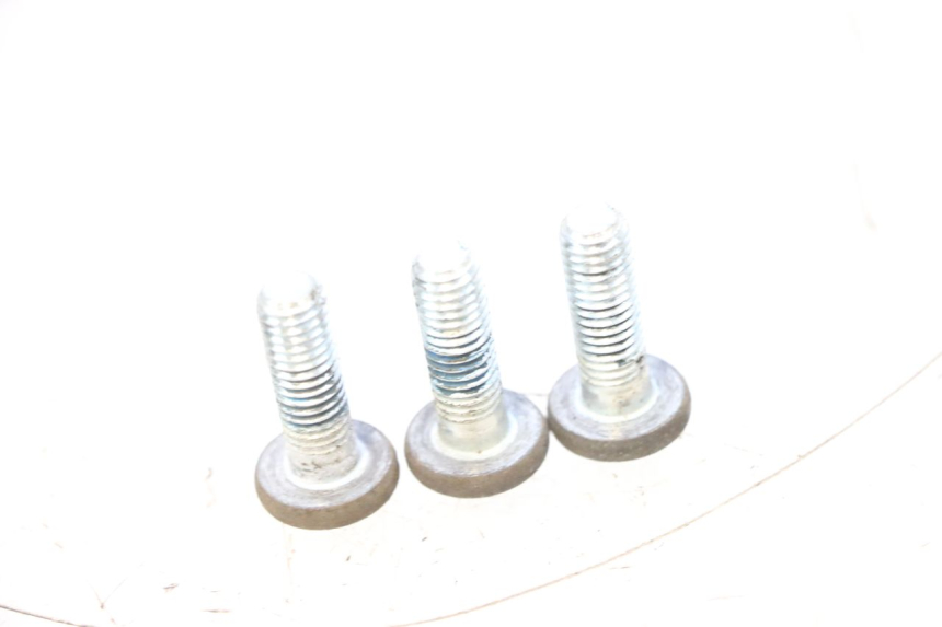 photo de VIS DISQUE DE FREIN YAMAHA NEOS NEO'S 4T 50 (2008 - 2016) - Zoom état d’usage