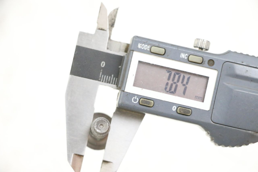 photo de VIS DISQUE DE FREIN BMW R GS 1250 (2021 - 2024) - Zoom état d’usage