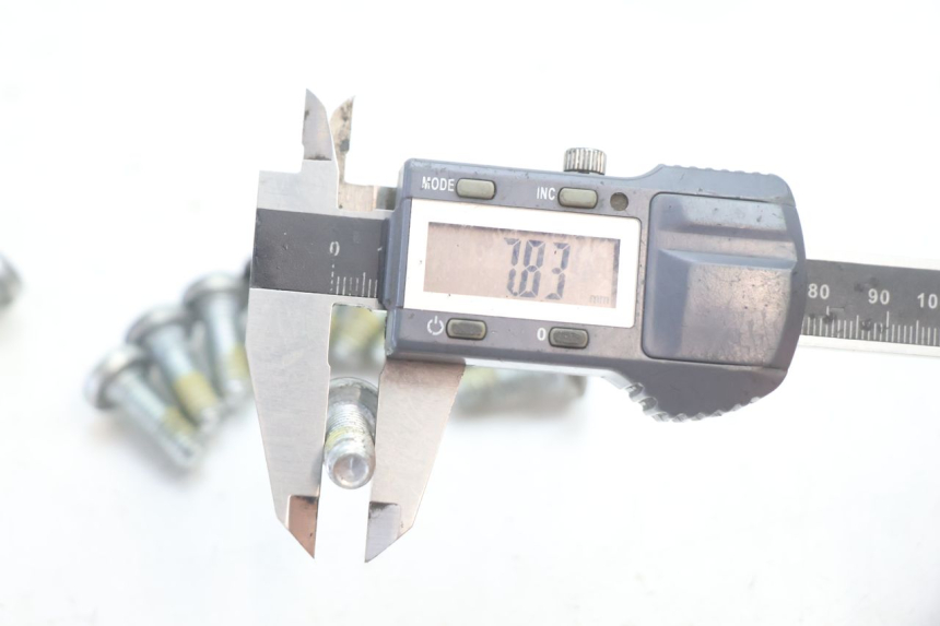 photo de VIS DISQUE DE FREIN HARLEY DAVIDSON ROAD GLIDE FLTRXSE 1920 (2018 - 2022) - Points de fixation