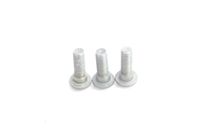 photo de VIS DISQUE DE FREIN TNT MOTOR ROMA 10' 4T 50 (2007 - 2018) - Zoom état d’usage