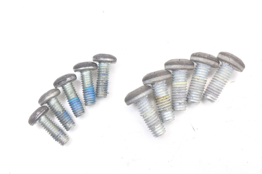 photo de Brake disc bolt HARLEY DAVIDSON SPORTSTER XL CUSTOM 1200 (2003 - 2004) - Détail de la pièce