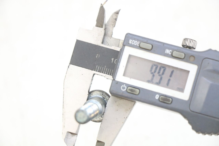 photo de VIS DISQUE DE FREIN SUZUKI SV N 650 (1999 - 2002)