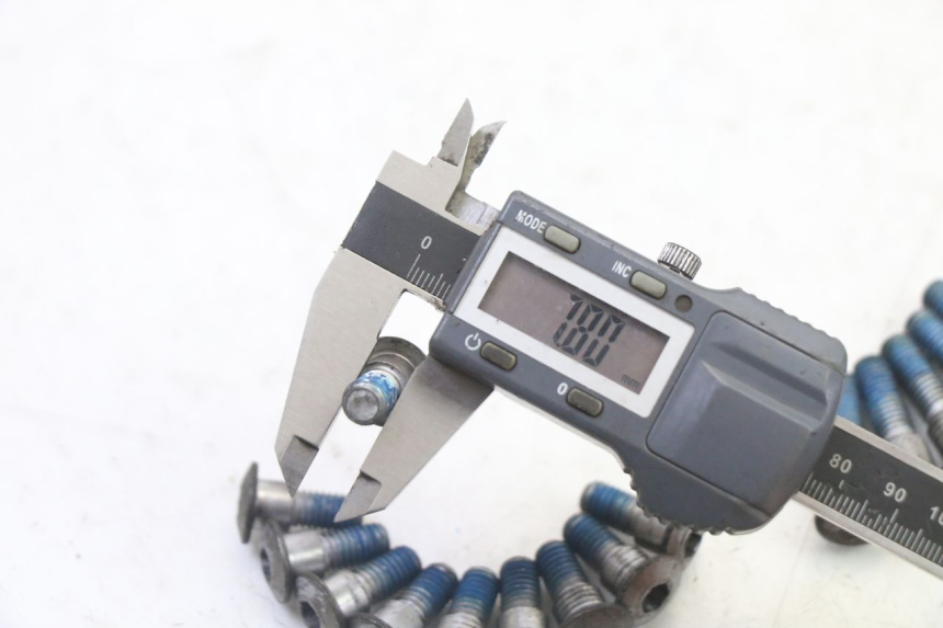 photo de VIS DISQUE DE FREIN SUZUKI SV S 650 (2003 - 2009)