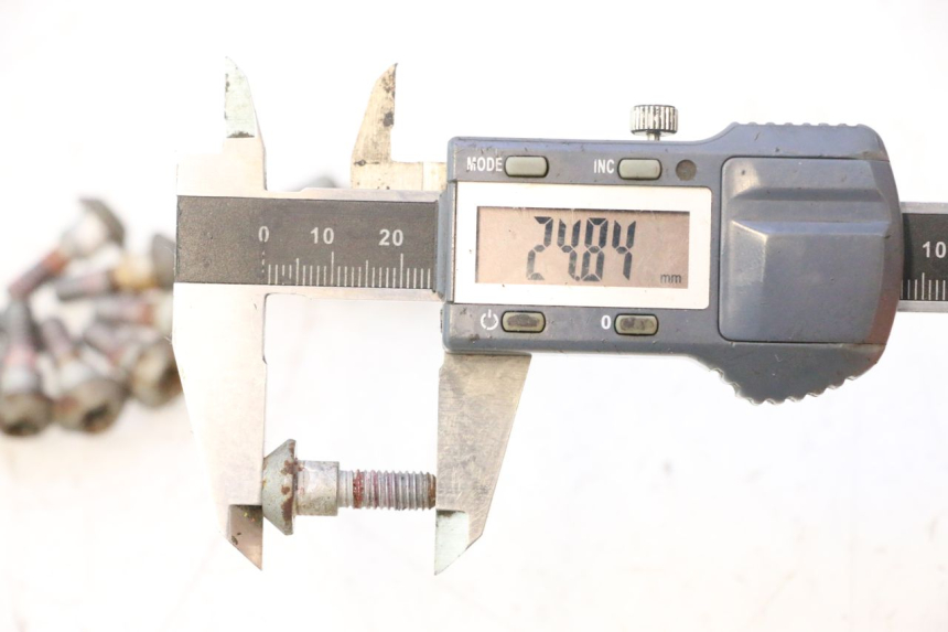 photo de VIS DISQUE DE FREIN YAMAHA YZF R6 600 (2008 - 2009) - État de surface