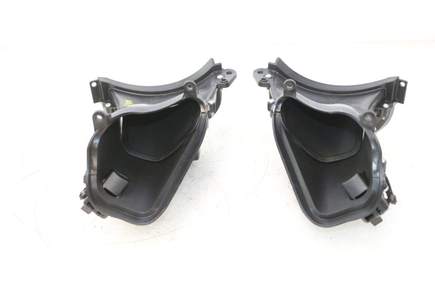 photo de VOLETS AIR HARLEY DAVIDSON ROAD GLIDE FLTRXSE 1920 (2018 - 2022) - Vue principale